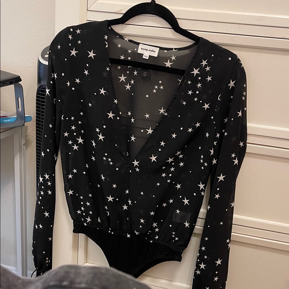 Superdown Black Sheer Star-Print V-Neck Bodysuit